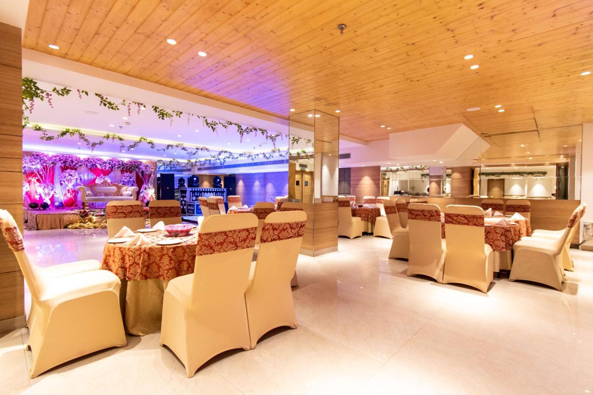 Best Western La Vista Pathānkot Εξωτερικό φωτογραφία