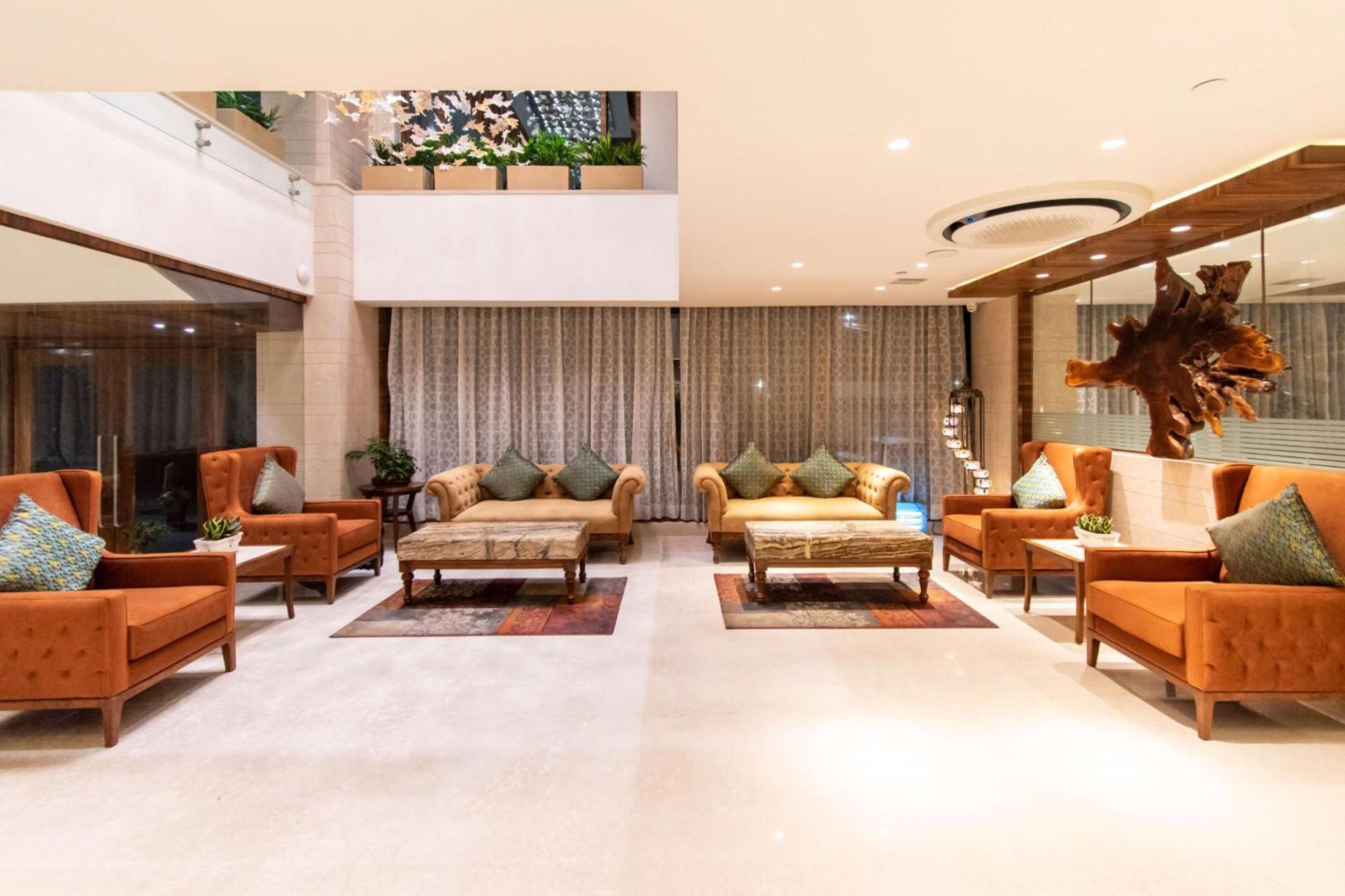 Best Western La Vista Pathānkot Εξωτερικό φωτογραφία