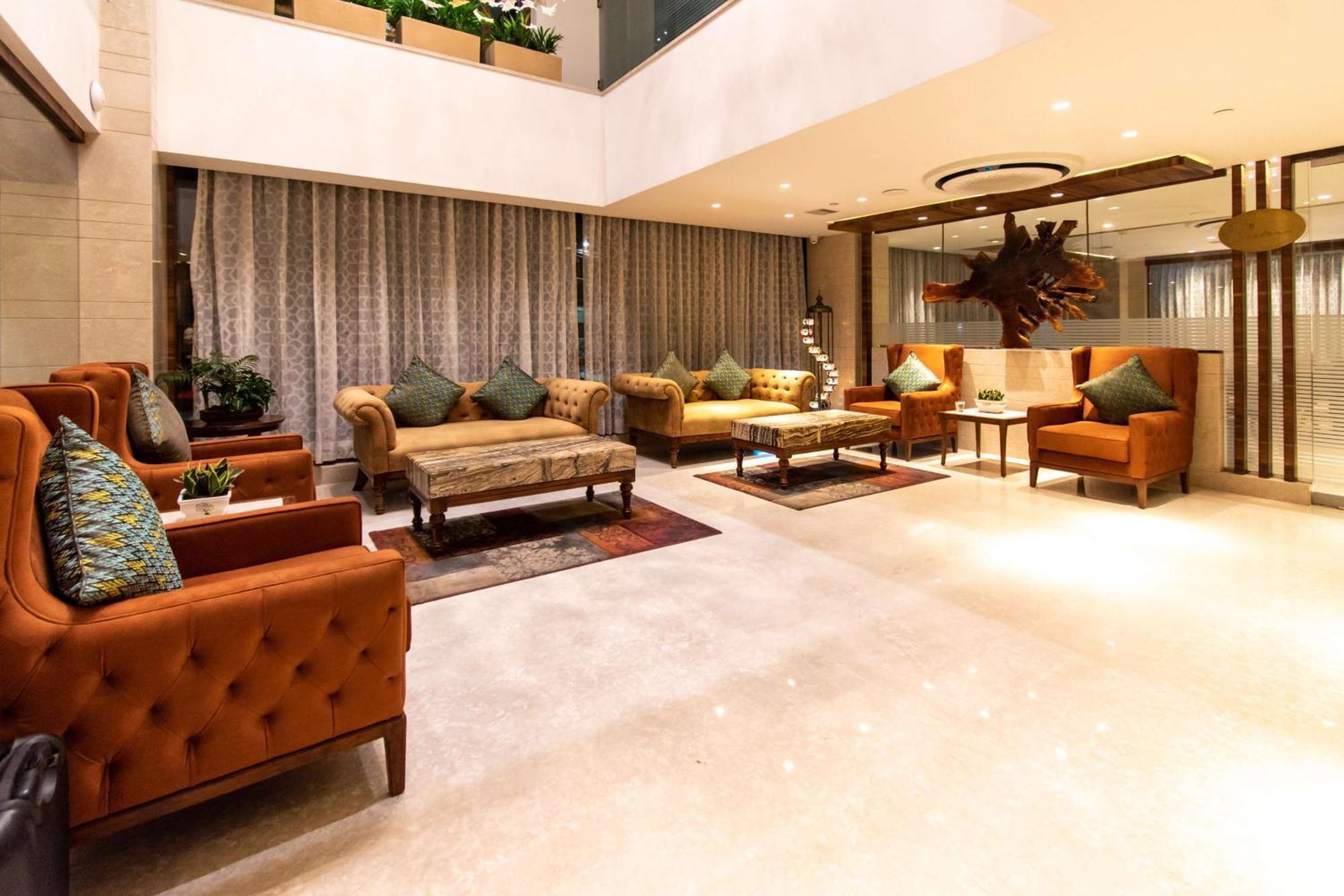 Best Western La Vista Pathānkot Εξωτερικό φωτογραφία