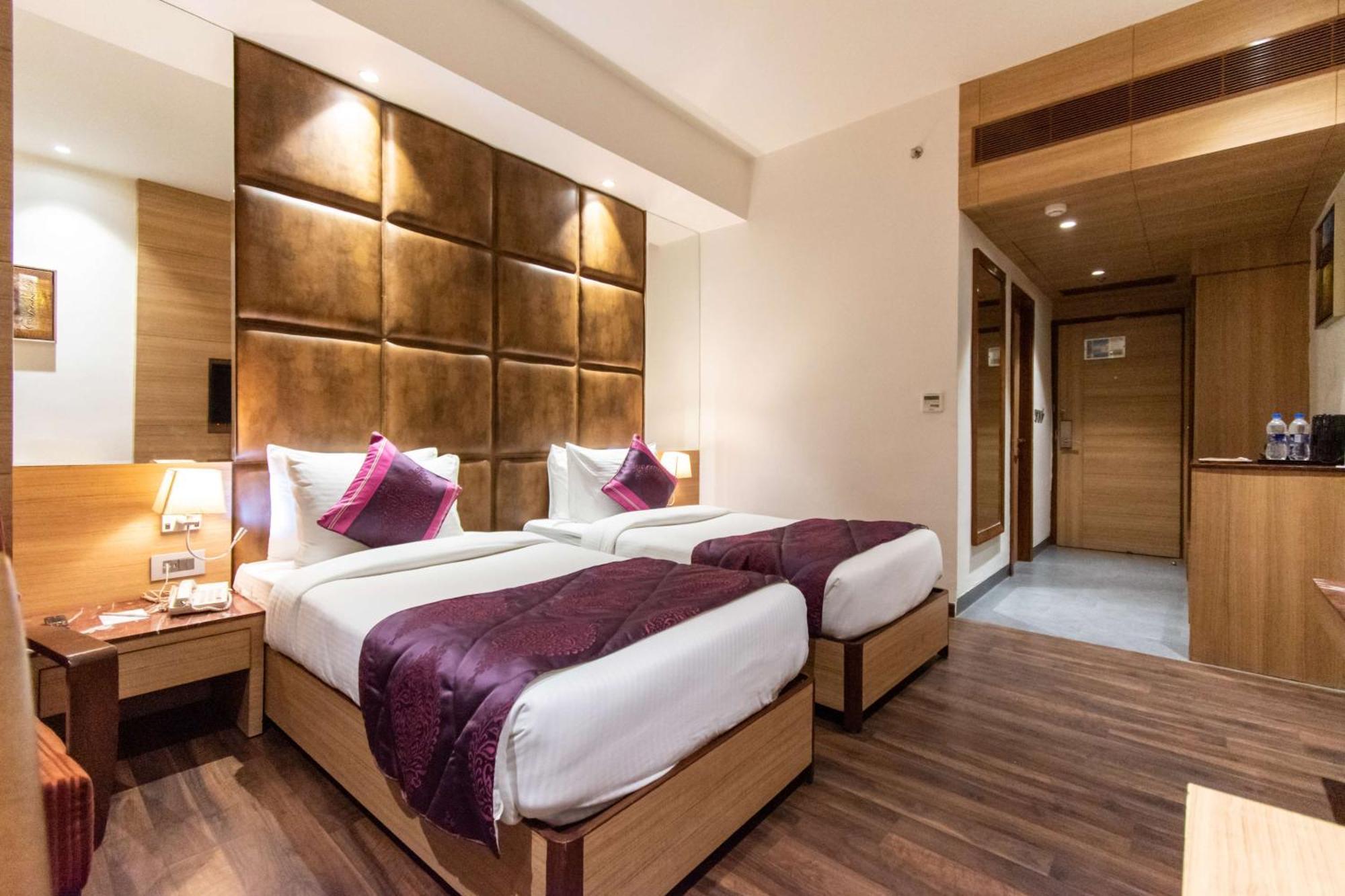 Best Western La Vista Pathānkot Εξωτερικό φωτογραφία