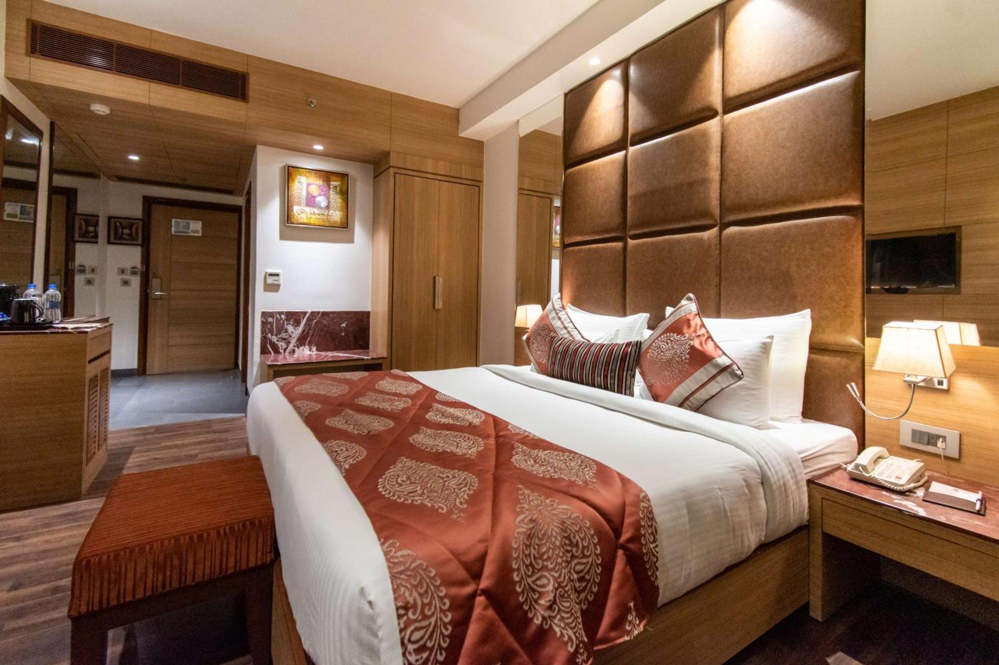 Best Western La Vista Pathānkot Εξωτερικό φωτογραφία